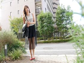 「立ちんぼ妻」　B級熟女 かすみ40歳 サンプル動画サムネイル